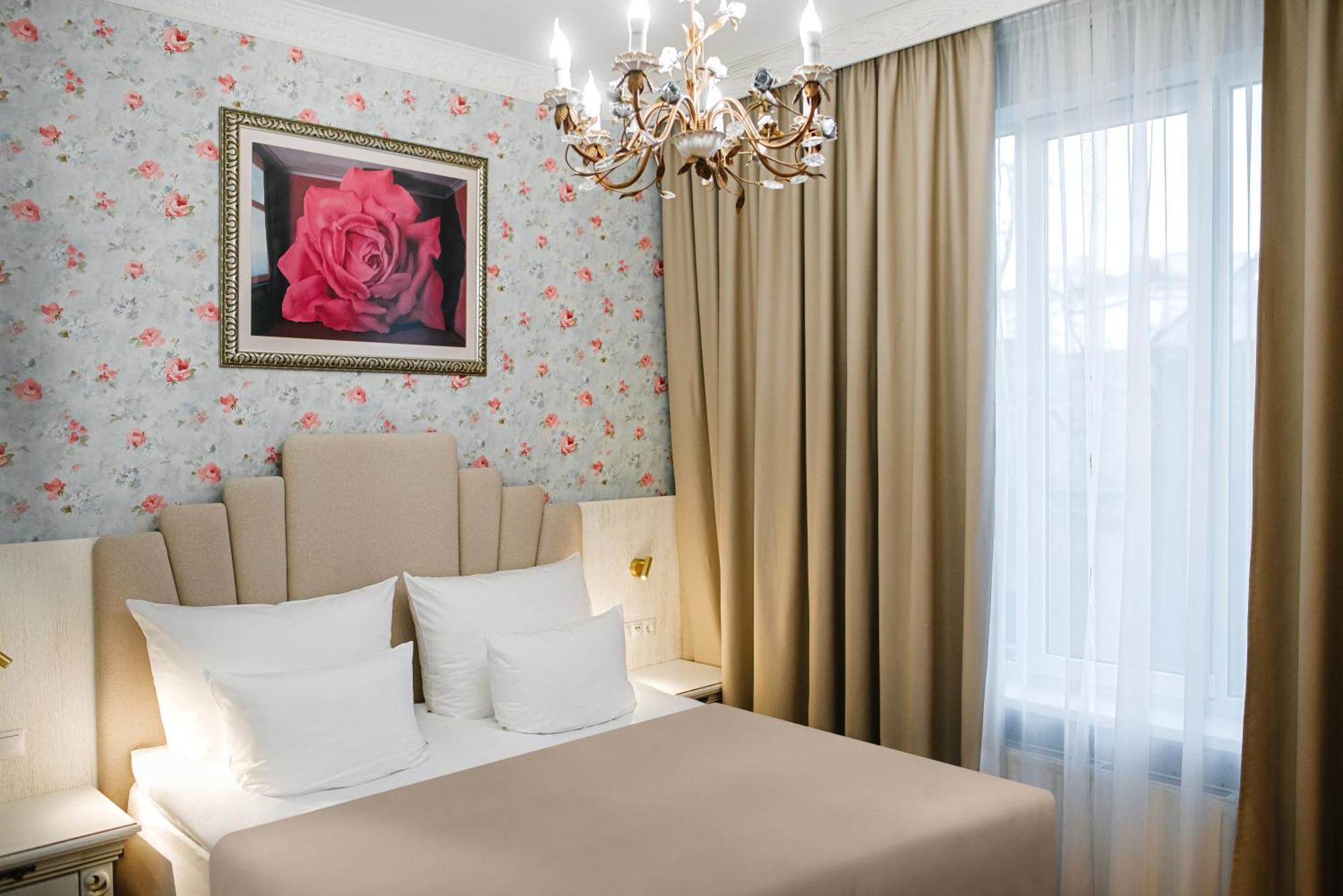 Nadiya Palace Готель *